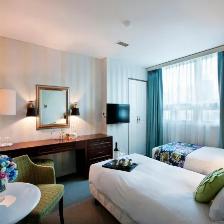 Central Tourist Hotel