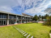 Hiru Beach Resort & Kitesurfing S, B, M, 앰덜 래피크 가든 주변 호텔