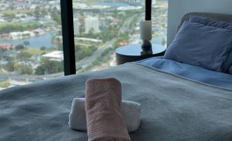 La Jolla Holiday Broadbeach