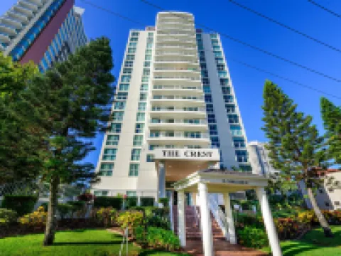 The Crest Apartments - Main Beach Hotels in Main Beach