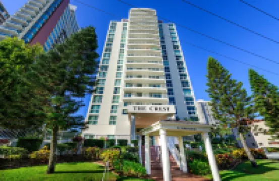 The Crest Apartments - Main Beach