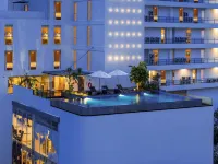 Luminor Hotel Purwokerto - Kolam Renang