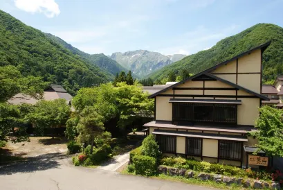 莞山 KANZAN