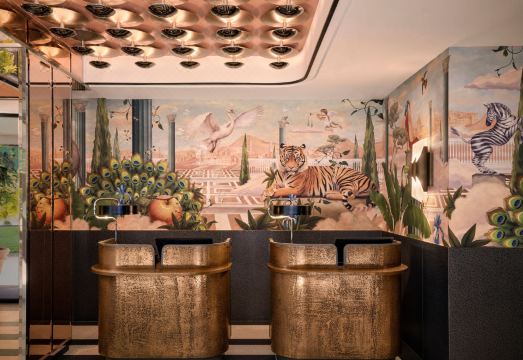 [W 플로렌스의 고급스러운 디자인 이미지]