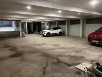 Symphony Inn - Parkering