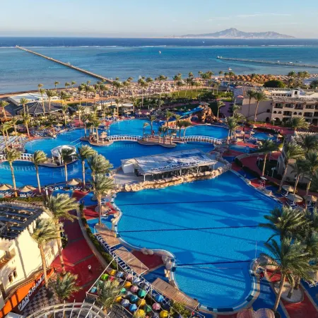 Sea Beach Aqua Park Resort Отели рядом с достопримечательностью «Бей- Набк»