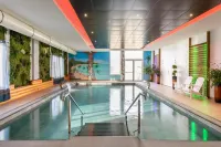 Best Western Hotel  Spa Pau Lescar Aeroport - Parking