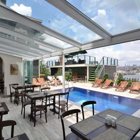 Hhk Hotel