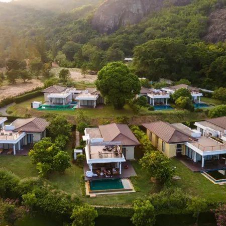 The Spirit Resort Hua Hin Отели рядом с достопримечательностью «Пляж Сай Ной»