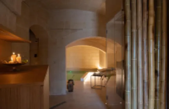 โรงแรม และ สปา เซโนบิโอ มาเตรา