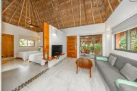 Riviera Maya Suites - Condos