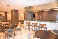 Ramada by Wyndham Duzce - bar