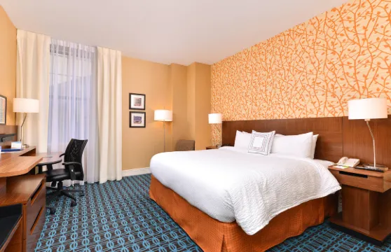 奧爾巴尼市中心費爾菲爾德客房及套房