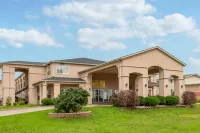 Super 8 by Wyndham Greenville Hotels near ALDI