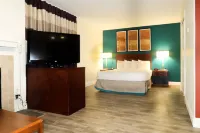 Tysons Corner Suites, A Baymont by Wyndham Отели в г. Тайсонс-Корнер