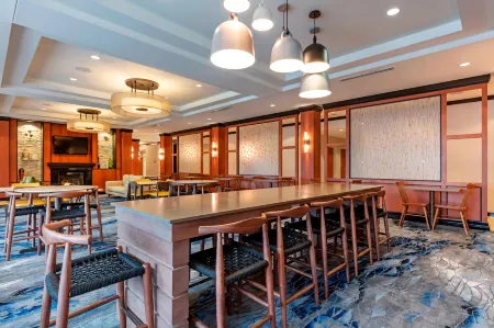 Fairfield Inn & Suites Columbus Отели в г. Колумбус