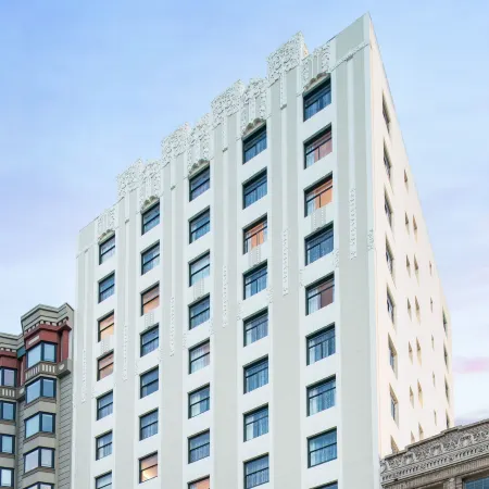 Courtyard San Francisco Union Square Отели рядом с достопримечательностью «Юнион-сквер»