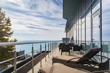 Фрегат 1 Отели рядом с достопримечательностью «Имеретинский пляж»