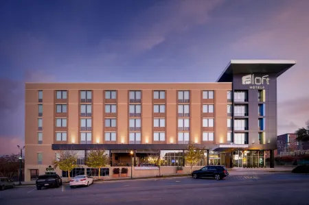 Aloft Columbia Downtown Отели рядом с достопримечательностью «Ривербанкс Зу энд Гарден»