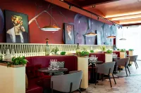 Moxy Paris Val D’Europe - breakfast