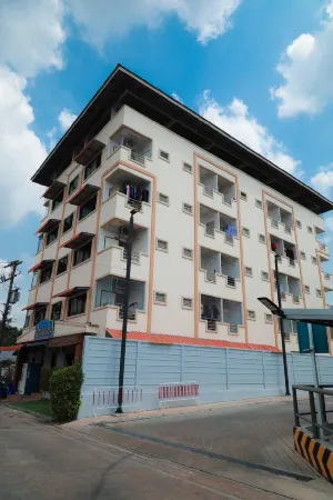 Boss Way Mansion Отели рядом с достопримечательностью «Rangsit Science Center for Education»