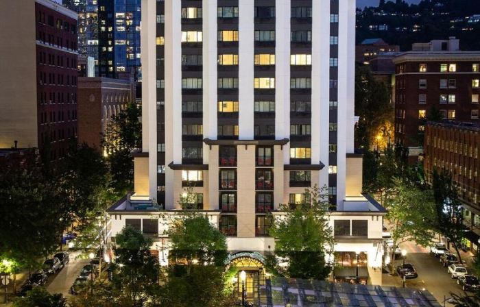 The Paramount Hotel Portland