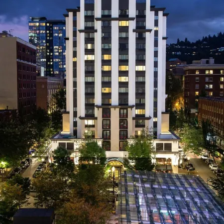 The Paramount Hotel Portland
