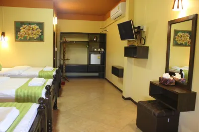 Rimlay Park Resort Hotels near Wat Tha Sampao Tai