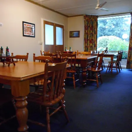 Acacia Rose Motor Inn