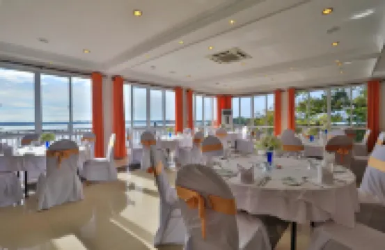 Centauria Lake Resort