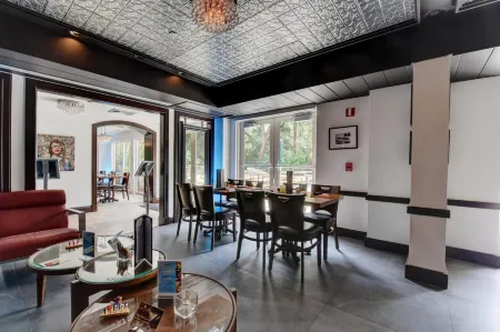 Mutiny Hotel on the Bay Coconut Grove Miami Отели рядом с достопримечательностью «Miami City Hall»