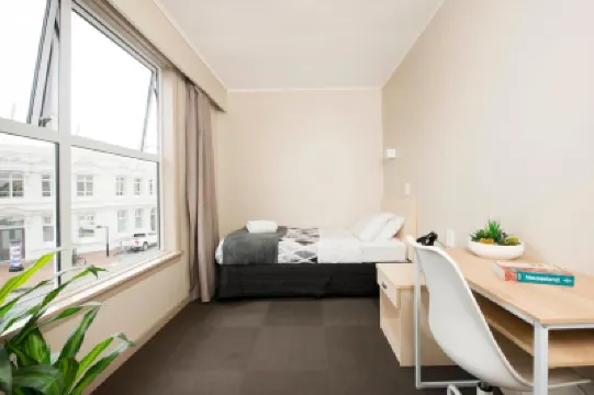 Bridge Backpackers Hotels in 