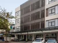 Urbanview Hotel Cengkareng Jakarta by RedDoorz Hotel di Jakarta Barat
