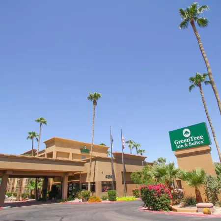 GreenTree Inn & Suites Phoenix Sky Harbor Отели рядом с достопримечательностью «Саут-Маунтин»