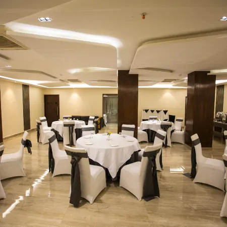 Hotel Esthell Отели рядом с достопримечательностью «Indian Institute Of Technology, Madras»