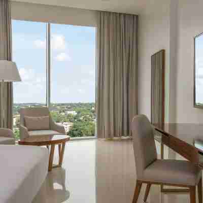 Pyramid Continental Hotel Rooms