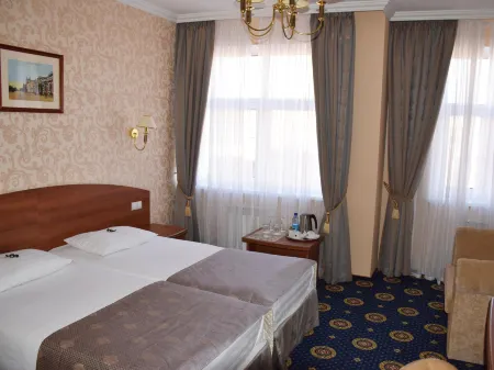 София Отели рядом с достопримечательностью «Синагога в Туле»