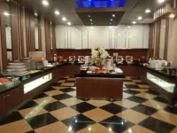 스리 우-통 그랜드 호텔 수판 부리 호텔