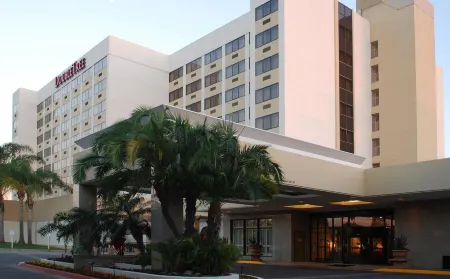 ダブルツリー バイ ヒルトン ロサンゼルス - ノーウォーク