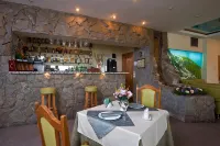 Yug Hotel