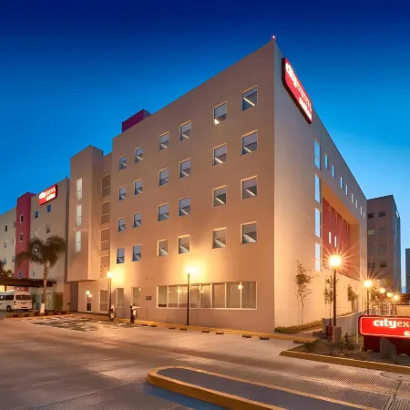 City Express Suites by Marriott Querétaro