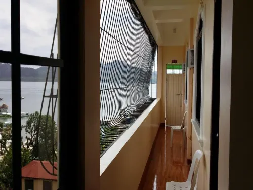 Divine Castle Travelers Inn Рядом с отелем Photos