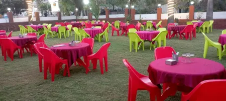 Sun Bright Residency Badlapur Отели в г. Пал Гаон