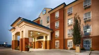 Best Western Plus Red Deer Inn  Suites Отели рядом с достопримечательностью «Парк Сильван»