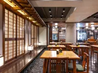 Nikkey Palace Hotel โรงแรมใกล้จัตุรัสลีแบร์ดาจิ