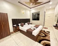 Saanjh Riverside Resort