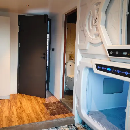 Trivpods Capsule Hotel