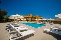 Tessera Villas & Studios Collection - Pools