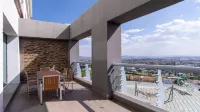 Holiday Inn QUERETARO ZONA DIAMANTE by IHG - غرفة مطلة على الجبل