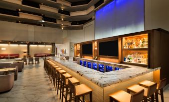 Embassy Suites by Hilton Phoenix Downtown North